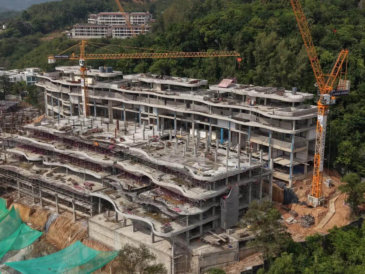 Photo: 3. Installation of vertical structures on the 5th floor of buildings A2.1 and A2.2 continues 6ff7ce0ee5. Landscape image 8192x6144. R Photo: 3. Installation of vertical structures on the 5th floor of buildings A2.1 and A2.2 continues 6ff7ce0ee5. Landscape image 8192x6144. R